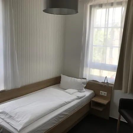 Alt-gunsenum Pensjonat 3*
